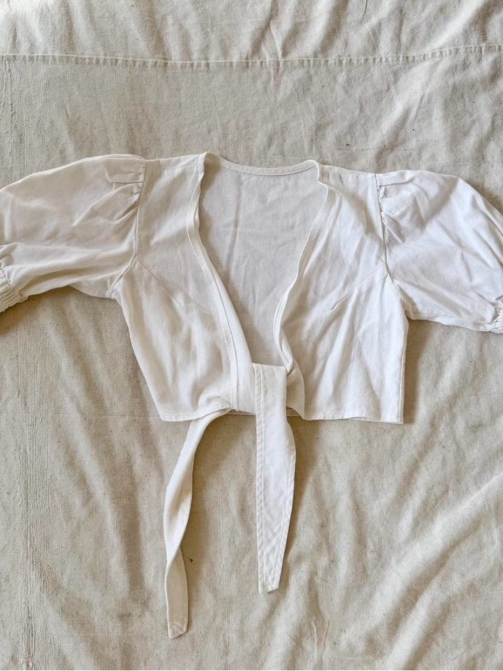 100% Linen Tie-Front Puff Sleeve top